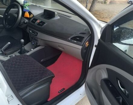 Белый Рено Меган, объемом двигателя 1.5 л и пробегом 269 тыс. км за 7000 $, фото 8 на Automoto.ua