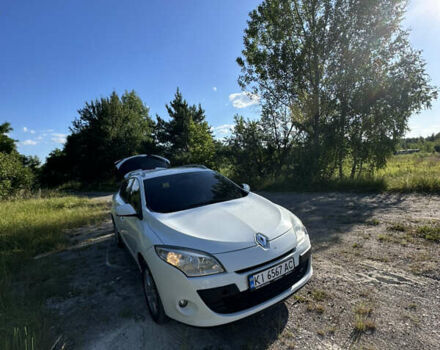 Белый Рено Меган, объемом двигателя 1.46 л и пробегом 250 тыс. км за 6300 $, фото 4 на Automoto.ua