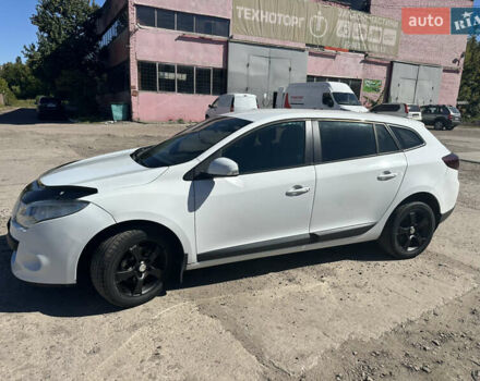 Білий Рено Меган, об'ємом двигуна 1.46 л та пробігом 339 тис. км за 5300 $, фото 13 на Automoto.ua