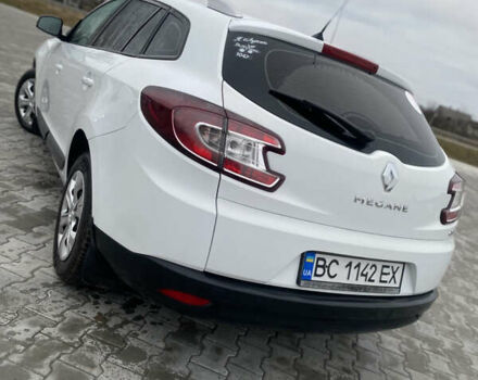 Белый Рено Меган, объемом двигателя 1.46 л и пробегом 232 тыс. км за 5850 $, фото 4 на Automoto.ua