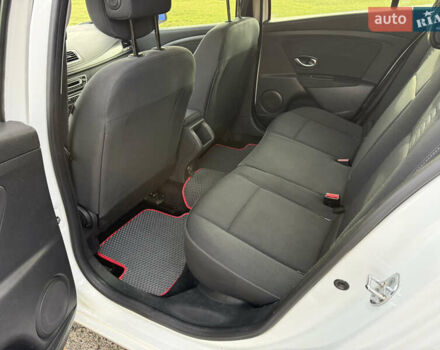 Белый Рено Меган, объемом двигателя 1.46 л и пробегом 299 тыс. км за 6200 $, фото 38 на Automoto.ua