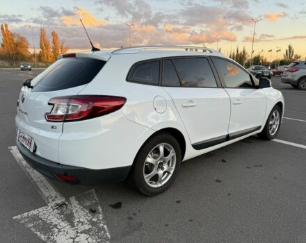 Белый Рено Меган, объемом двигателя 1.5 л и пробегом 243 тыс. км за 7500 $, фото 5 на Automoto.ua