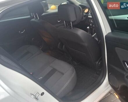 Белый Рено Меган, объемом двигателя 1.46 л и пробегом 298 тыс. км за 6700 $, фото 9 на Automoto.ua