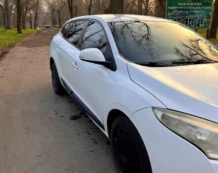 Белый Рено Меган, объемом двигателя 1.5 л и пробегом 265 тыс. км за 5900 $, фото 8 на Automoto.ua