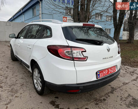 Белый Рено Меган, объемом двигателя 1.6 л и пробегом 211 тыс. км за 7399 $, фото 4 на Automoto.ua