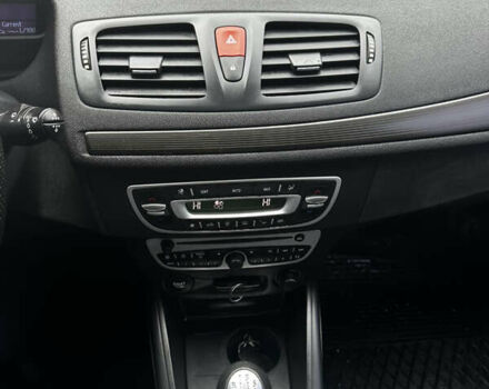 Белый Рено Меган, объемом двигателя 1.46 л и пробегом 289 тыс. км за 6200 $, фото 7 на Automoto.ua