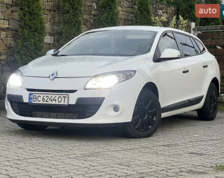 Белый Рено Меган, объемом двигателя 1.46 л и пробегом 345 тыс. км за 6100 $, фото 8 на Automoto.ua