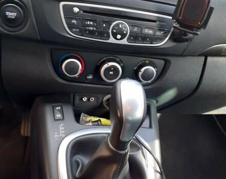 Белый Рено Меган, объемом двигателя 2 л и пробегом 236 тыс. км за 6500 $, фото 3 на Automoto.ua