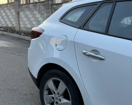 Белый Рено Меган, объемом двигателя 1.46 л и пробегом 298 тыс. км за 6200 $, фото 31 на Automoto.ua