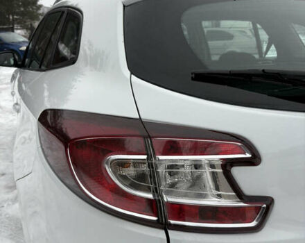 Белый Рено Меган, объемом двигателя 1.6 л и пробегом 250 тыс. км за 7300 $, фото 59 на Automoto.ua