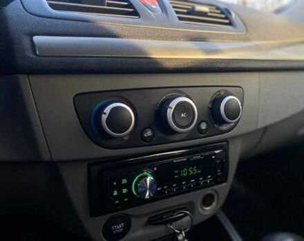 Білий Рено Меган, об'ємом двигуна 1.6 л та пробігом 187 тис. км за 5990 $, фото 20 на Automoto.ua