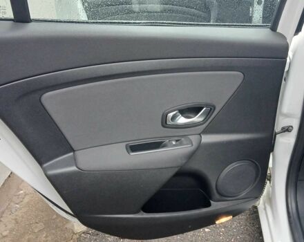 Белый Рено Меган, объемом двигателя 1.6 л и пробегом 240 тыс. км за 7200 $, фото 11 на Automoto.ua