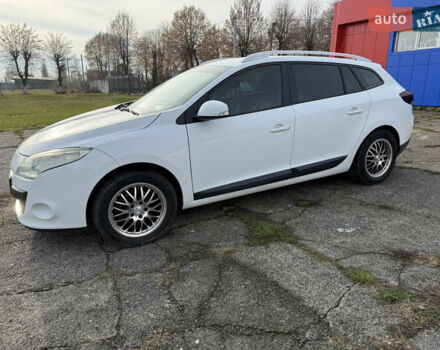 Белый Рено Меган, объемом двигателя 1.46 л и пробегом 299 тыс. км за 6200 $, фото 11 на Automoto.ua