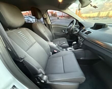 Белый Рено Меган, объемом двигателя 1.5 л и пробегом 243 тыс. км за 7500 $, фото 8 на Automoto.ua