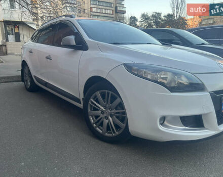 Білий Рено Меган, об'ємом двигуна 1.46 л та пробігом 327 тис. км за 8100 $, фото 12 на Automoto.ua