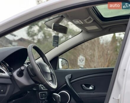 Белый Рено Меган, объемом двигателя 1.5 л и пробегом 217 тыс. км за 8250 $, фото 41 на Automoto.ua