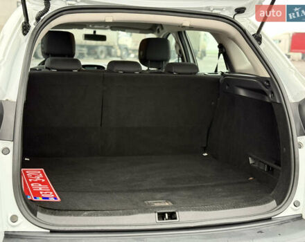 Белый Рено Меган, объемом двигателя 1.6 л и пробегом 211 тыс. км за 6750 $, фото 32 на Automoto.ua