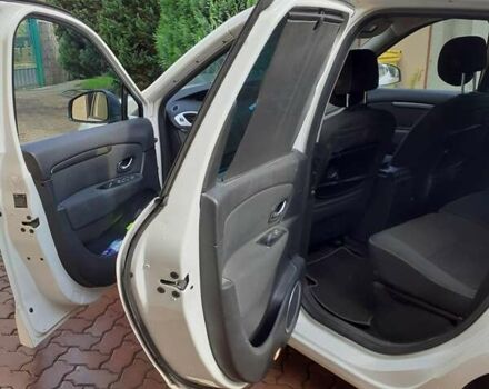 Белый Рено Меган, объемом двигателя 2 л и пробегом 236 тыс. км за 6500 $, фото 6 на Automoto.ua