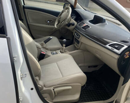 Белый Рено Меган, объемом двигателя 1.5 л и пробегом 270 тыс. км за 6950 $, фото 8 на Automoto.ua