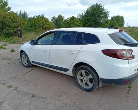 Белый Рено Меган, объемом двигателя 1.5 л и пробегом 330 тыс. км за 5300 $, фото 4 на Automoto.ua