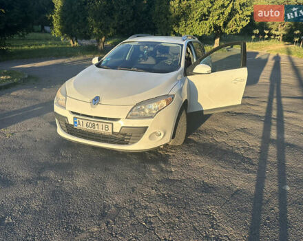 Білий Рено Меган, об'ємом двигуна 1.46 л та пробігом 235 тис. км за 6700 $, фото 15 на Automoto.ua