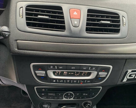 Белый Рено Меган, объемом двигателя 1.5 л и пробегом 221 тыс. км за 7200 $, фото 30 на Automoto.ua