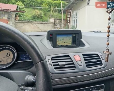 Белый Рено Меган, объемом двигателя 1.5 л и пробегом 272 тыс. км за 7950 $, фото 7 на Automoto.ua