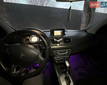 Белый Рено Меган, объемом двигателя 1.5 л и пробегом 280 тыс. км за 6900 $, фото 20 на Automoto.ua