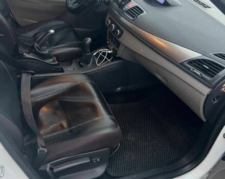 Білий Рено Меган, об'ємом двигуна 1.5 л та пробігом 201 тис. км за 6100 $, фото 5 на Automoto.ua