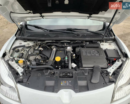 Белый Рено Меган, объемом двигателя 1.5 л и пробегом 221 тыс. км за 7200 $, фото 28 на Automoto.ua