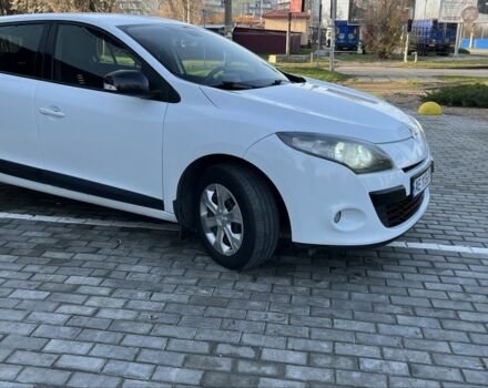 Белый Рено Меган, объемом двигателя 1.5 л и пробегом 250 тыс. км за 7700 $, фото 15 на Automoto.ua