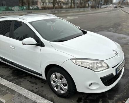 Белый Рено Меган, объемом двигателя 1.46 л и пробегом 255 тыс. км за 7500 $, фото 17 на Automoto.ua