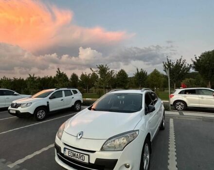 Білий Рено Меган, об'ємом двигуна 1.5 л та пробігом 360 тис. км за 6799 $, фото 1 на Automoto.ua