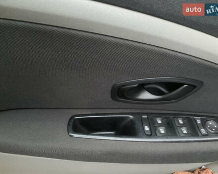 Белый Рено Меган, объемом двигателя 1.5 л и пробегом 255 тыс. км за 7200 $, фото 12 на Automoto.ua