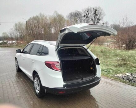 Белый Рено Меган, объемом двигателя 1.5 л и пробегом 320 тыс. км за 6500 $, фото 4 на Automoto.ua