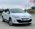 Белый Рено Меган, объемом двигателя 1.5 л и пробегом 250 тыс. км за 5900 $, фото 2 на Automoto.ua