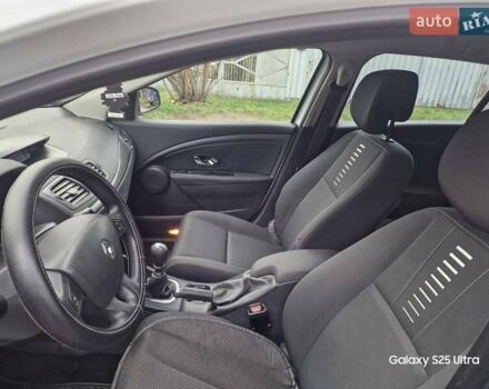 Белый Рено Меган, объемом двигателя 1.5 л и пробегом 280 тыс. км за 6700 $, фото 14 на Automoto.ua