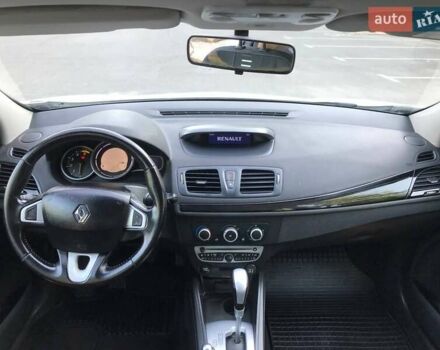 Білий Рено Меган, об'ємом двигуна 1.46 л та пробігом 237 тис. км за 7499 $, фото 8 на Automoto.ua
