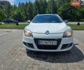 Белый Рено Меган, объемом двигателя 1.46 л и пробегом 322 тыс. км за 8000 $, фото 1 на Automoto.ua