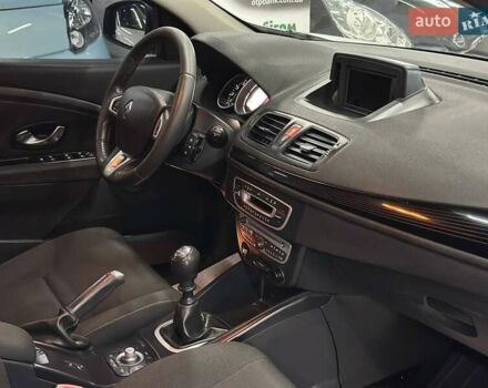 Белый Рено Меган, объемом двигателя 1.46 л и пробегом 332 тыс. км за 7699 $, фото 17 на Automoto.ua