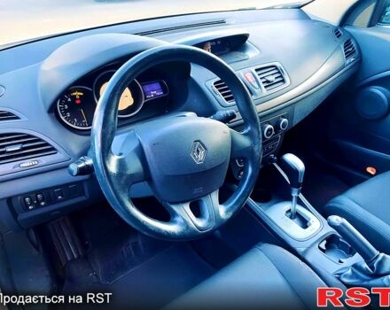 Белый Рено Меган, объемом двигателя 1.4 л и пробегом 295 тыс. км за 6400 $, фото 6 на Automoto.ua