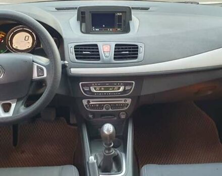 Білий Рено Меган, об'ємом двигуна 1.5 л та пробігом 180 тис. км за 8200 $, фото 11 на Automoto.ua