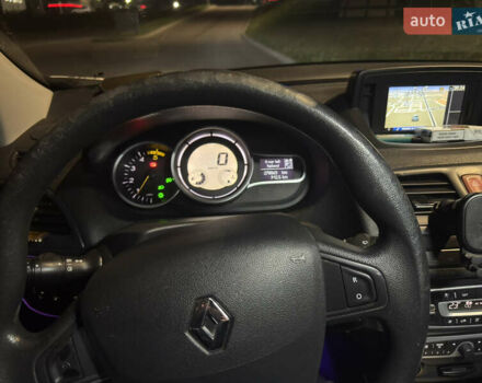 Белый Рено Меган, объемом двигателя 1.5 л и пробегом 277 тыс. км за 7500 $, фото 7 на Automoto.ua