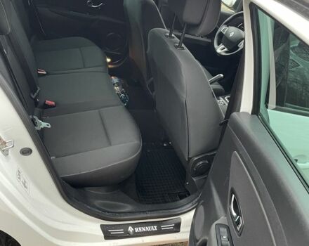 Белый Рено Меган, объемом двигателя 1.5 л и пробегом 263 тыс. км за 8200 $, фото 6 на Automoto.ua