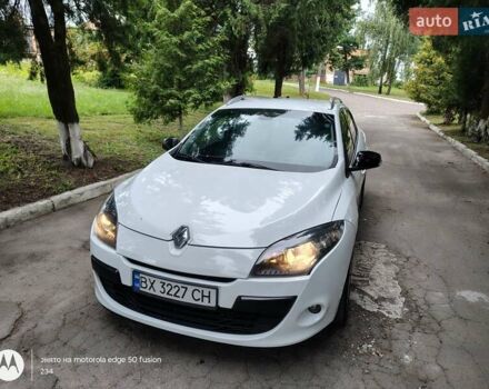 Білий Рено Меган, об'ємом двигуна 1.46 л та пробігом 325 тис. км за 6600 $, фото 13 на Automoto.ua
