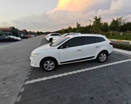 Білий Рено Меган, об'ємом двигуна 1.5 л та пробігом 360 тис. км за 6799 $, фото 7 на Automoto.ua