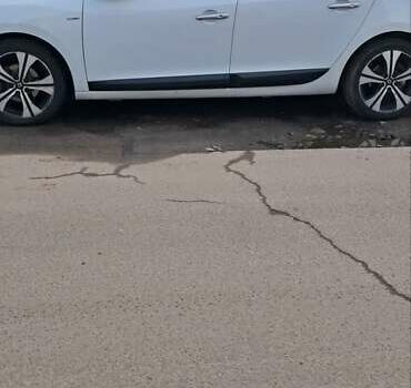 Белый Рено Меган, объемом двигателя 1.5 л и пробегом 243 тыс. км за 6500 $, фото 7 на Automoto.ua