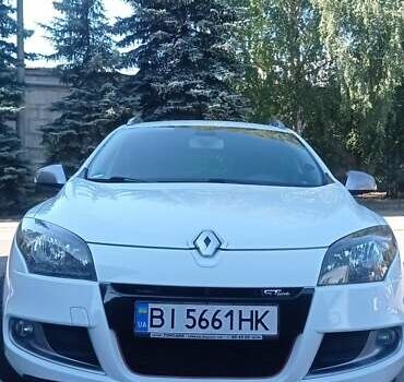 Белый Рено Меган, объемом двигателя 1.4 л и пробегом 157 тыс. км за 8100 $, фото 7 на Automoto.ua