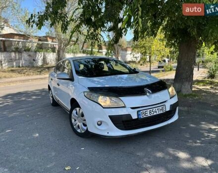 Білий Рено Меган, об'ємом двигуна 1.46 л та пробігом 274 тис. км за 7000 $, фото 1 на Automoto.ua