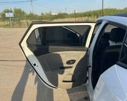 Белый Рено Меган, объемом двигателя 1.5 л и пробегом 235 тыс. км за 7200 $, фото 11 на Automoto.ua